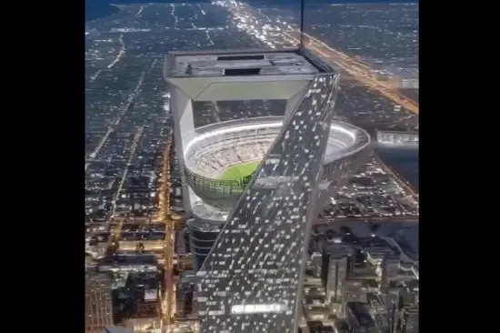 استادیوم معلق در عربستان! +فیلم